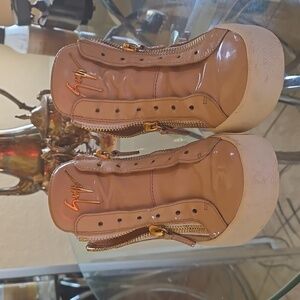 Guissepe zanotti shoes